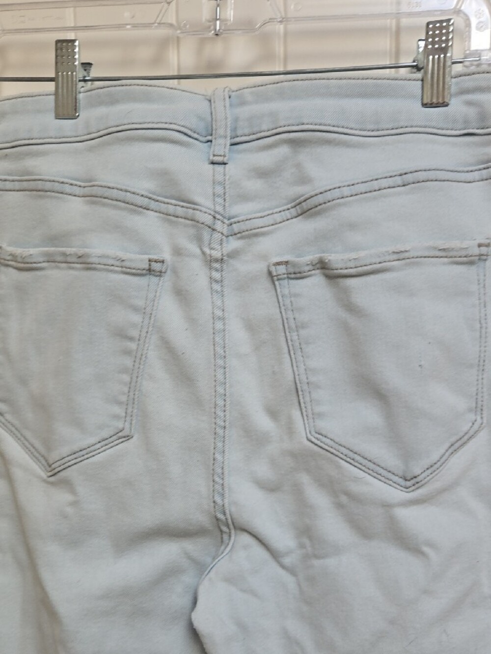 Old Navy Women's Light Blue Extra HighRise Cropped Distressed Jeans 360 Stretch - Picture 9 of 9